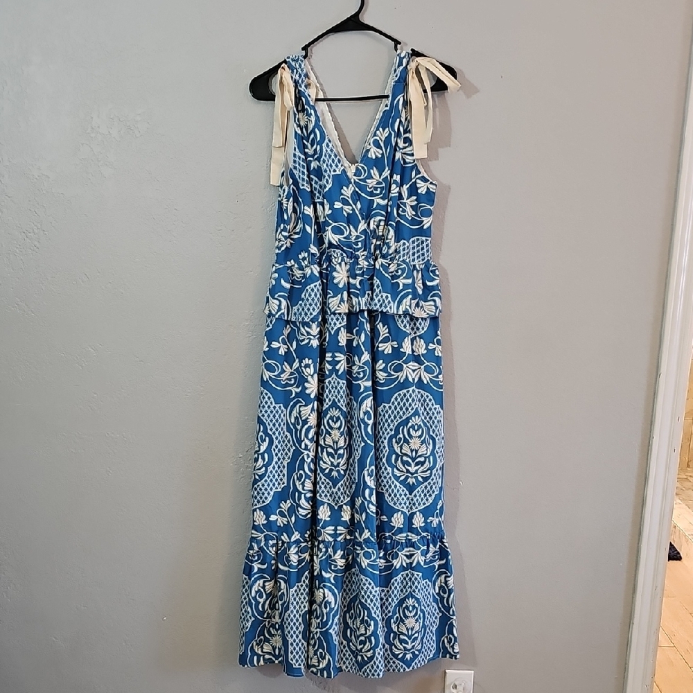 NWT Moon River Blue and White Floral Ruffle Maxi Dress Womens Large - Picture 3 of 11